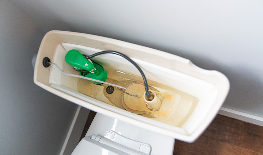 How Does a Toilet Tank Work?