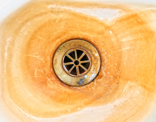 How to Remove Rust Stains from Bathroom Sinks